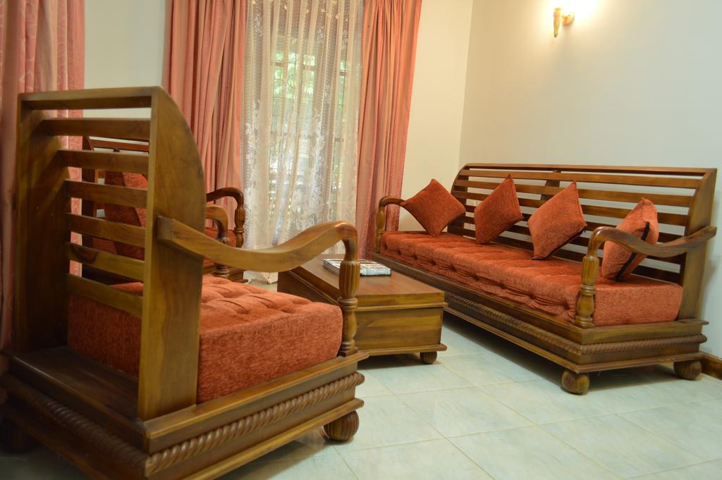 Green View Holiday Resort Канди Экстерьер фото