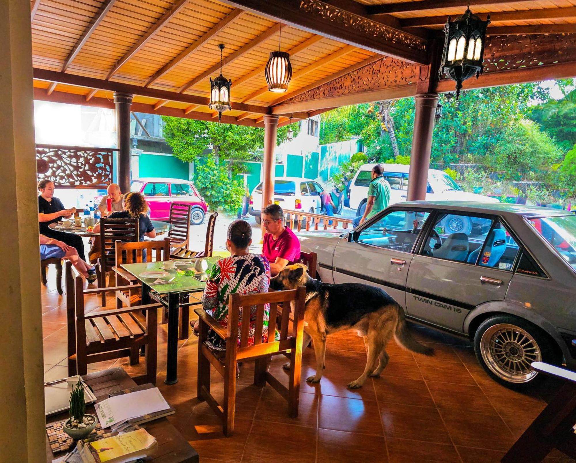 Green View Holiday Resort Канди Экстерьер фото