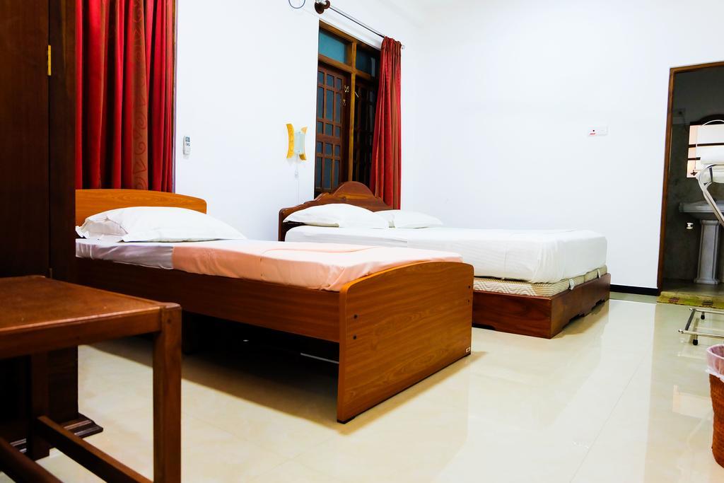 Green View Holiday Resort Канди Экстерьер фото