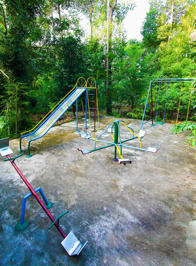 Green View Holiday Resort Канди Экстерьер фото